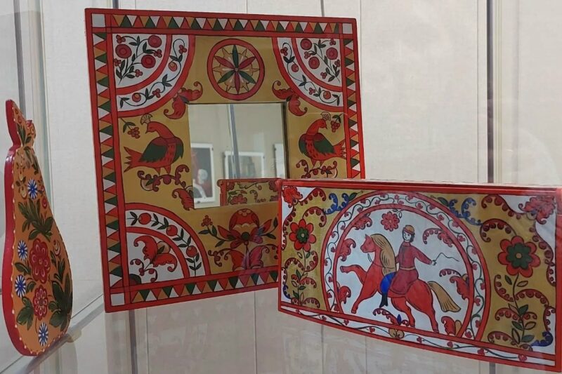 Декоративно-прикладное направление детской школы искусств «Моя Русь» организовало выставку «Мастерская успеха».